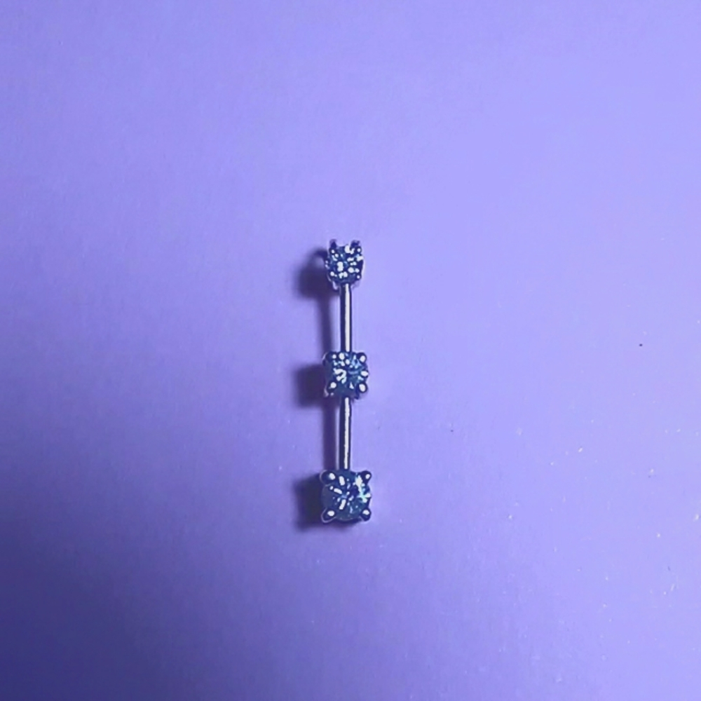 💎3 stone genuine diamond 10k white gold beautiful pendant!